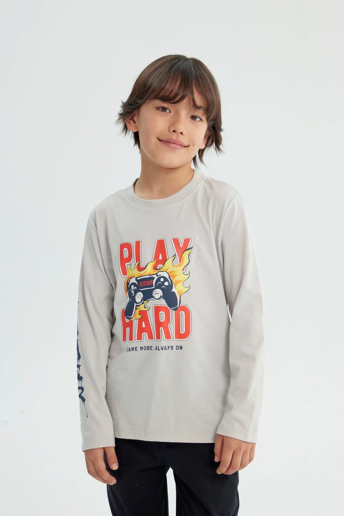 Polera Niño Regular Gris