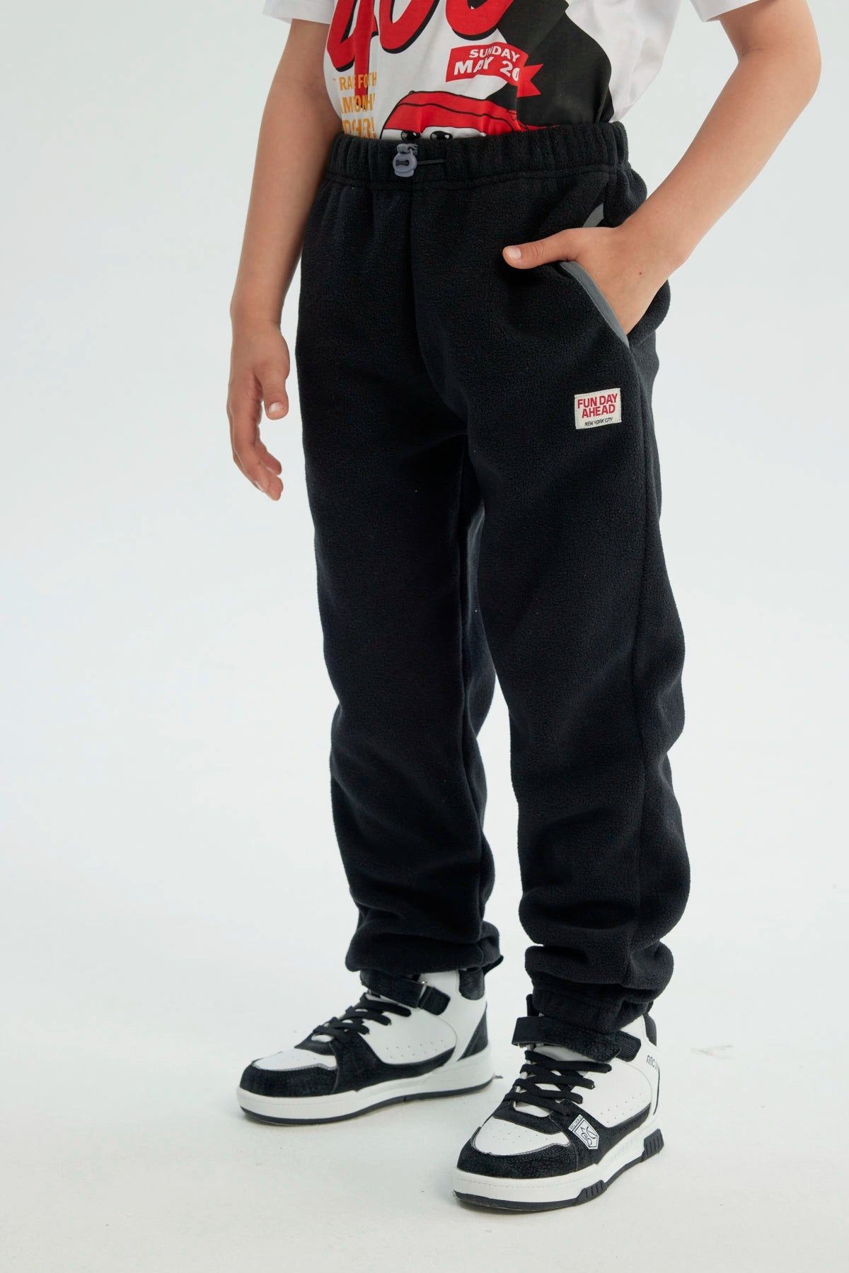 Pantalón Buzo Niño Pitillo Negro