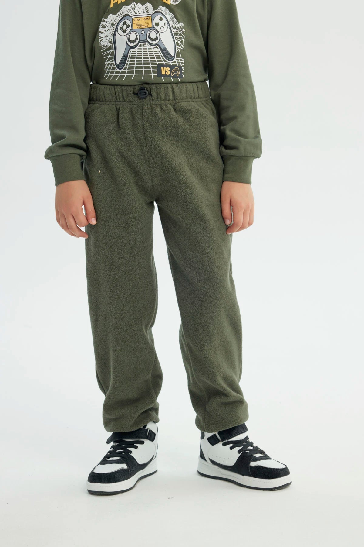 Pantalón Buzo Niño Pitillo Verde Militar