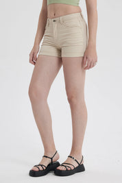 Short Mujer Color Roll Up Tiro Alto Beige Claro