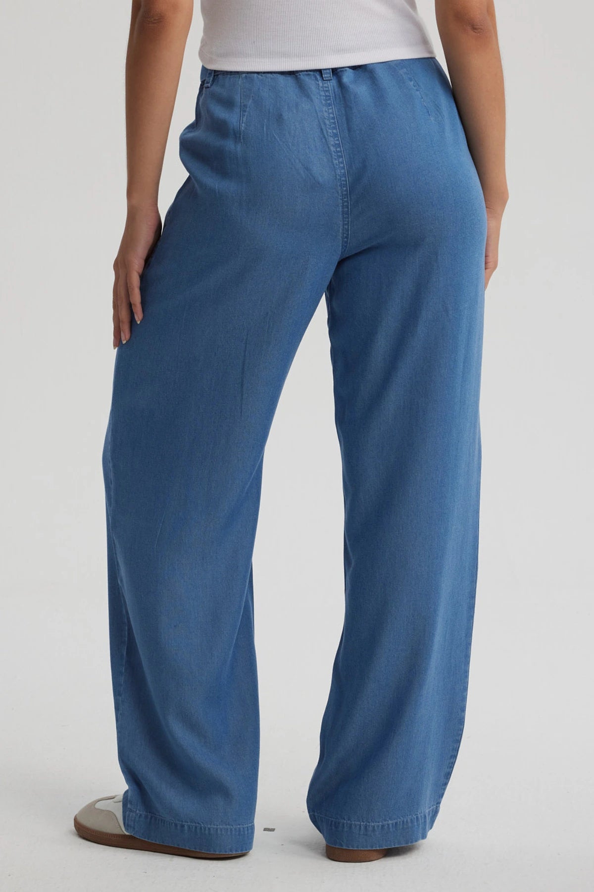 Jeans Mujer Calce Recto Ligero Azul
