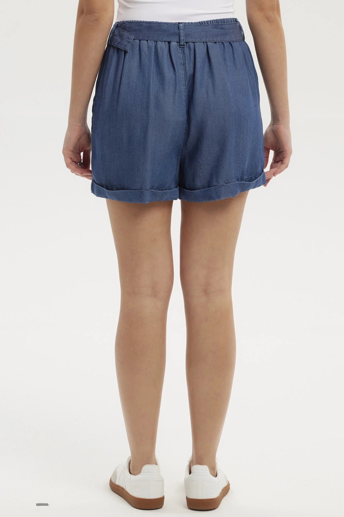 Short Mujer Ligero Cinturón Azul Oscuro