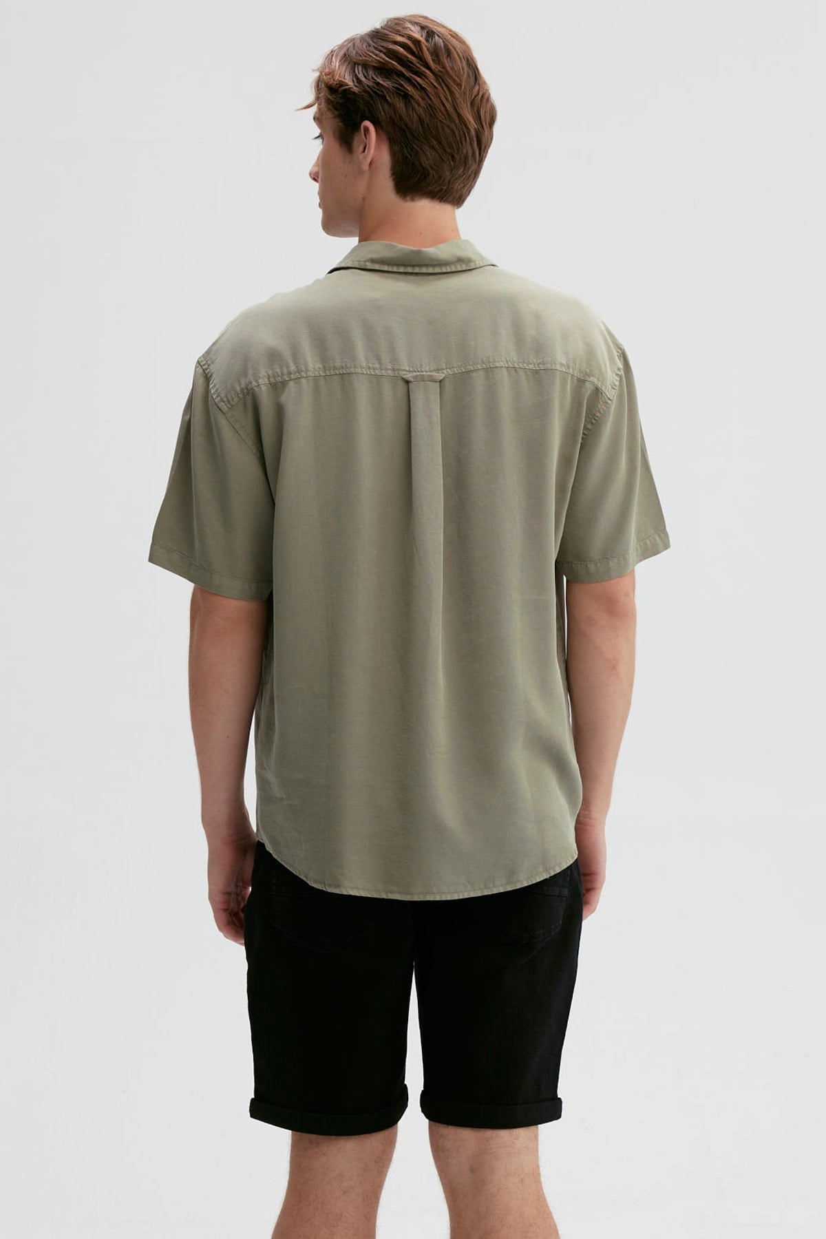 Camisa Hombre Clásica Verde Militar