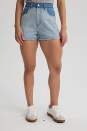 Short Mujer Bicolor Azul Claro