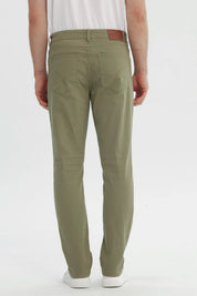 Jeans Hombre Slim Verde Militar