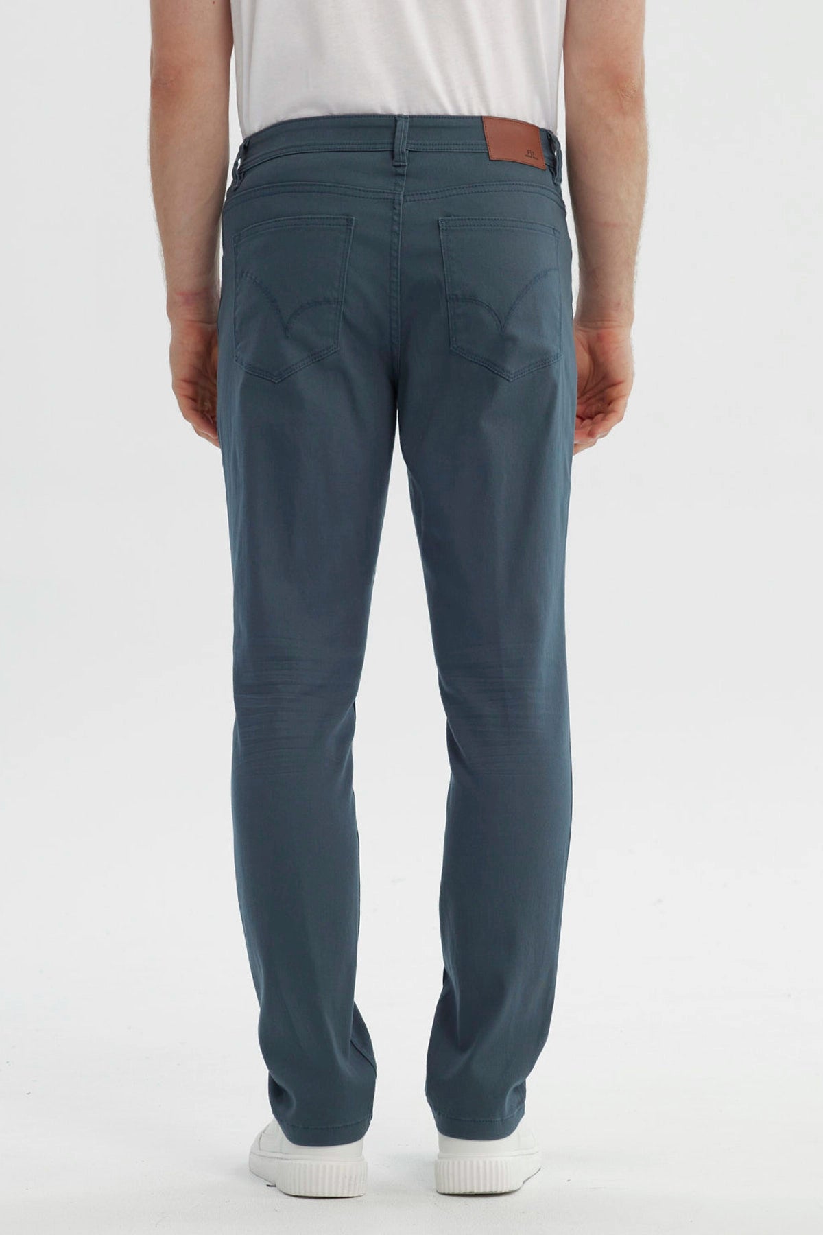 Jeans Hombre Slim Petroleo