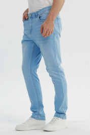 Jeans Hombre Slim Azul Claro