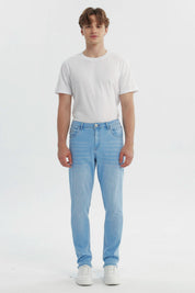 Jeans Hombre Slim Azul Claro