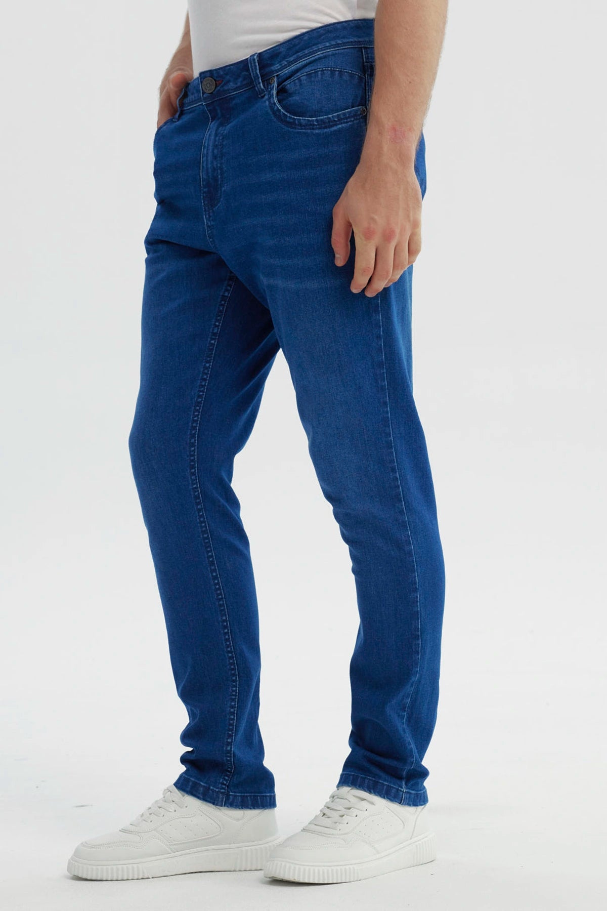 Jeans Hombre Slim Azul Oscuro
