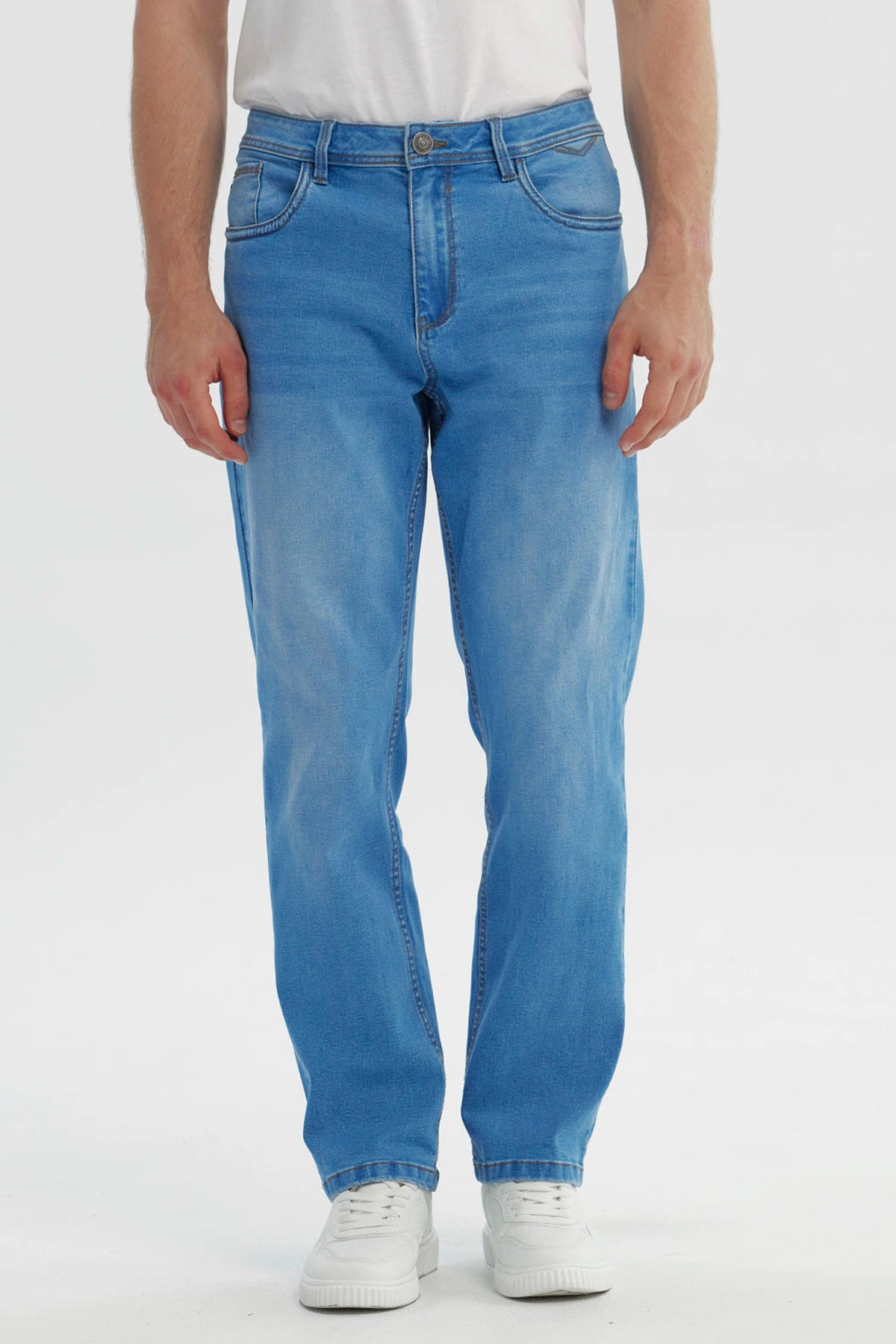 Jeans Hombre Clásico Azul Claro