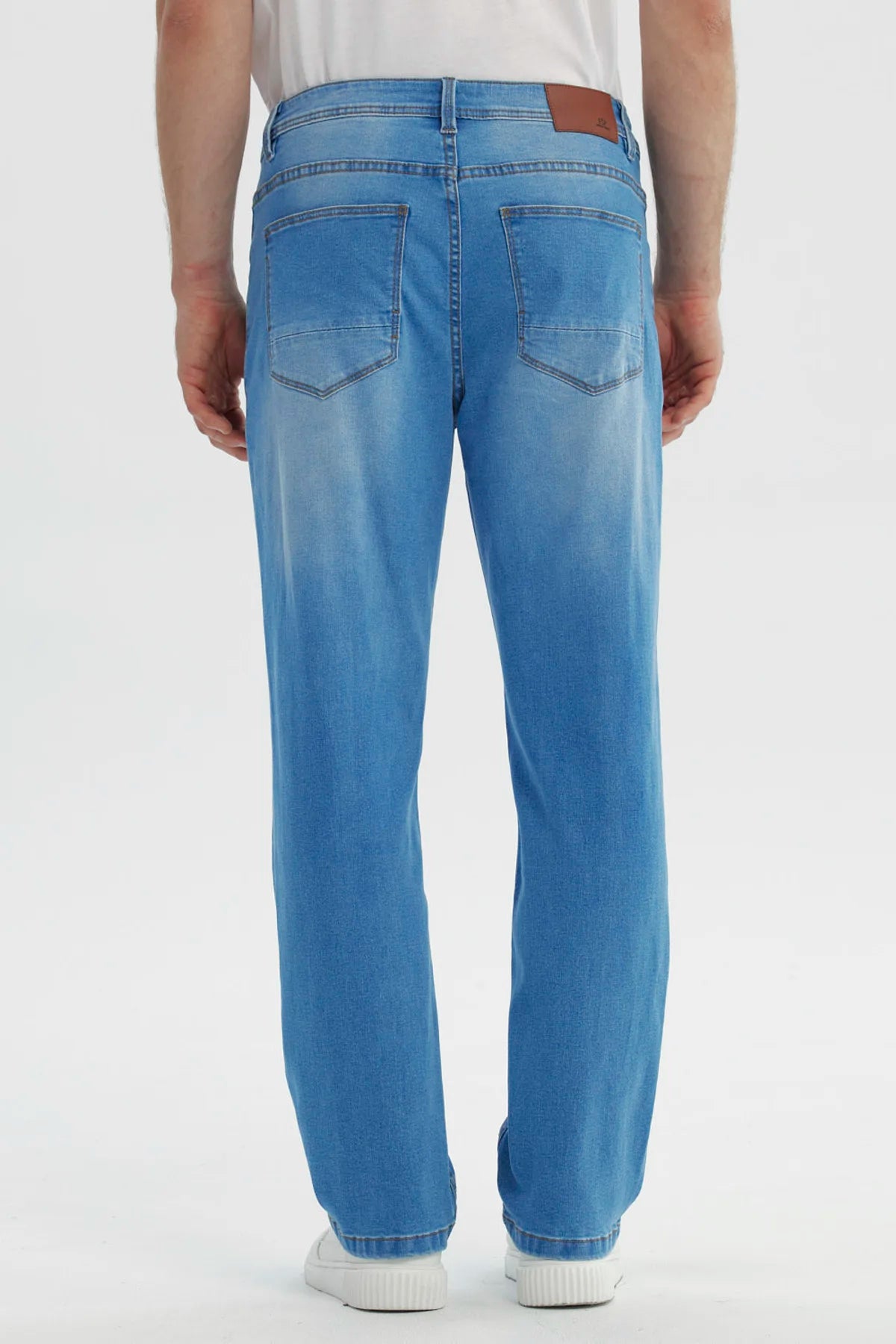 Jeans Hombre Clásico Azul Claro