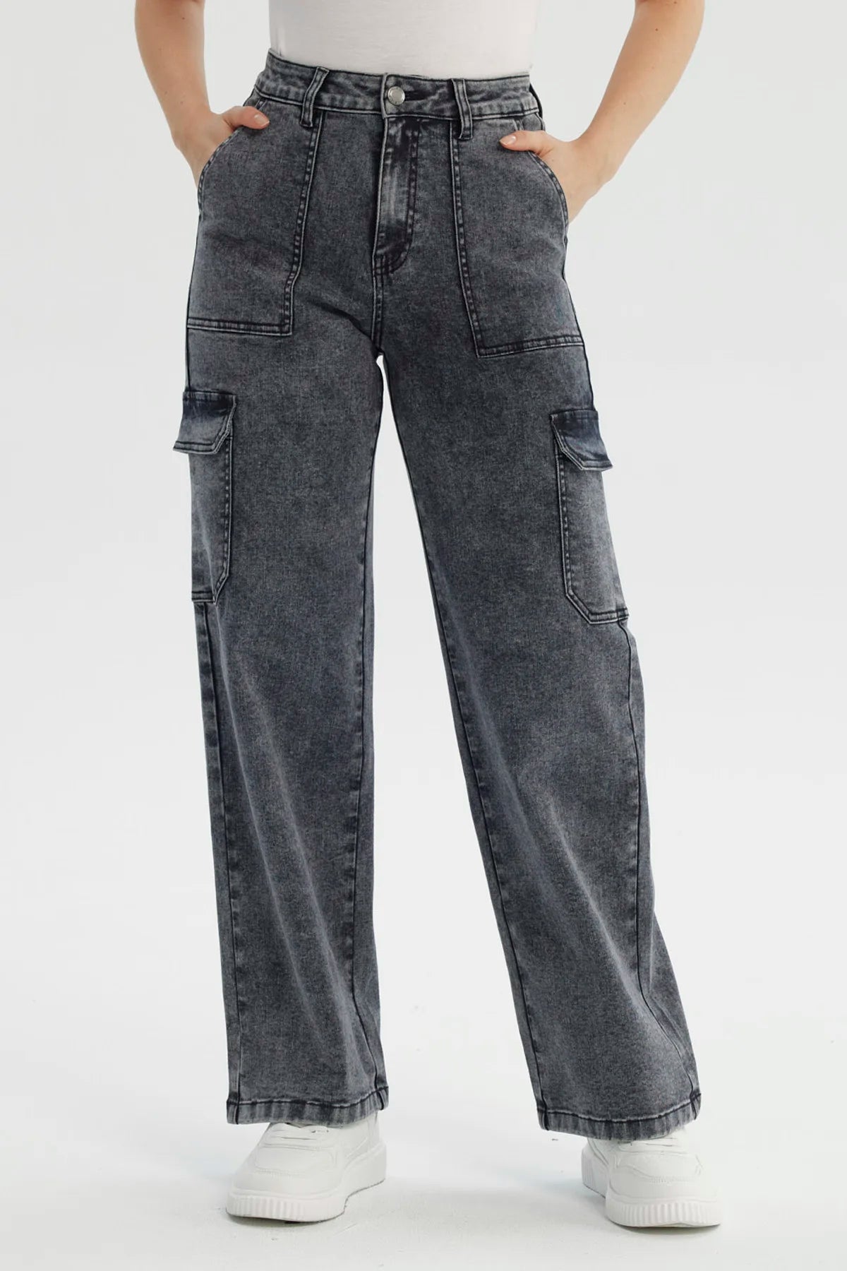 Jeans Mujer Calce Recto Gris Oscuro