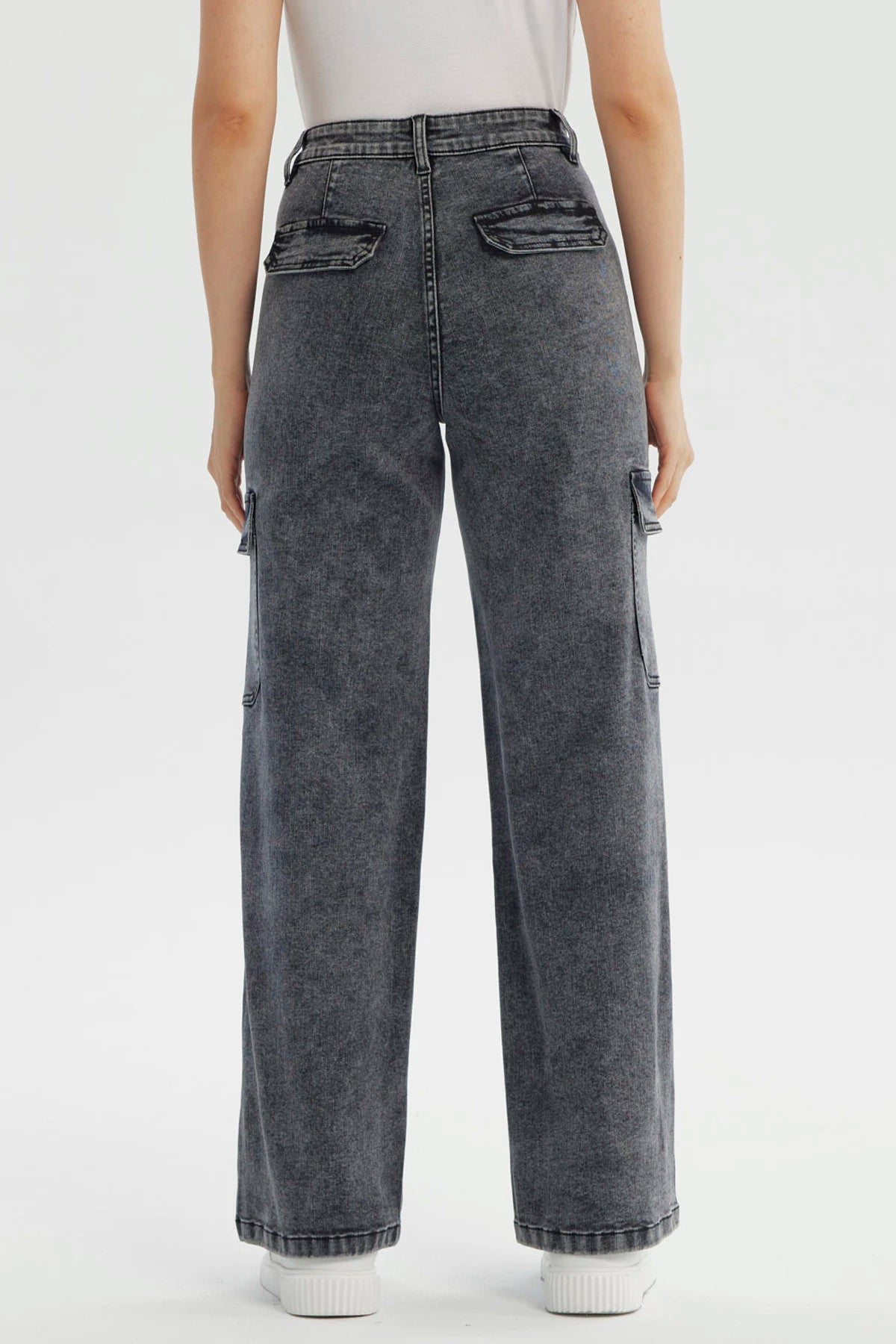 Jeans Mujer Calce Recto Gris Oscuro