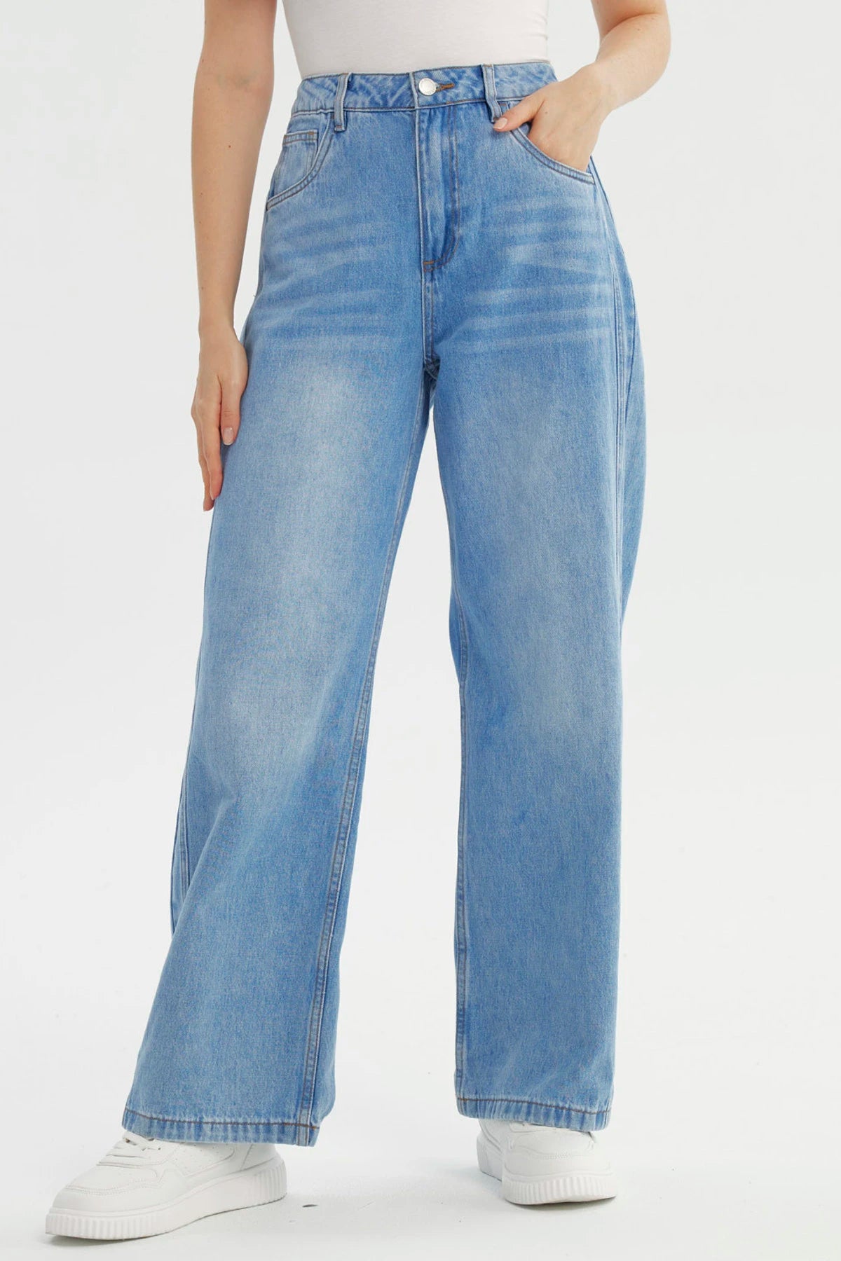 Jeans Mujer Calce Recto Azul Claro