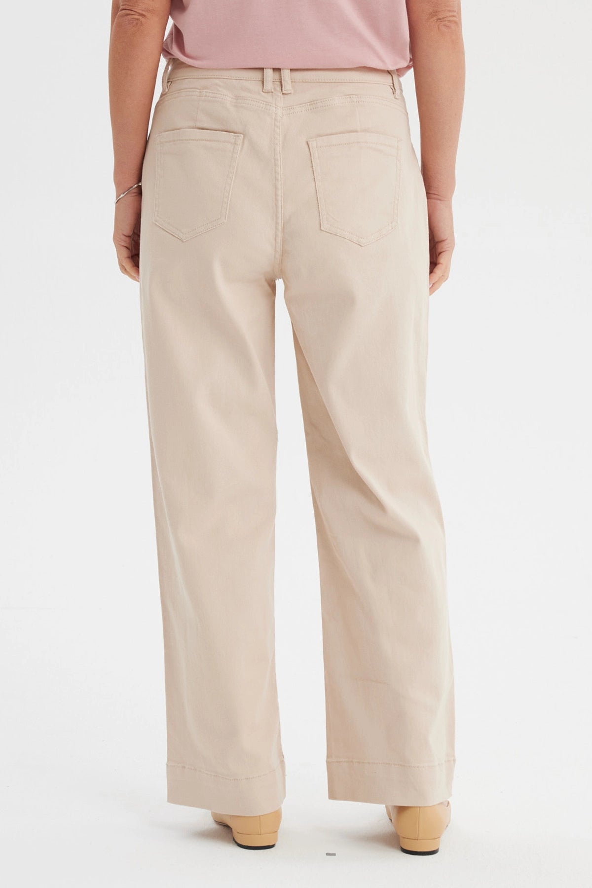 Jeans Mujer Clásico Calce Recto Beige Claro