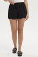 Short mujer negro con pretina elástica y cordón liso ideal para días de verano y estilo casual elegante