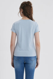 Polera Mujer Básica Print Celeste