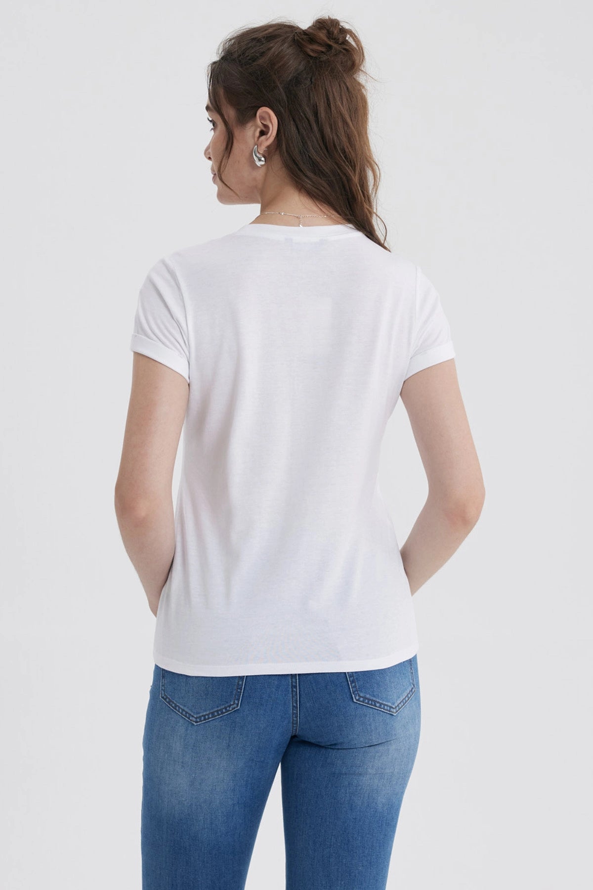 Polera Mujer Gráfica Roll Up Blanco / Azul Oscuro