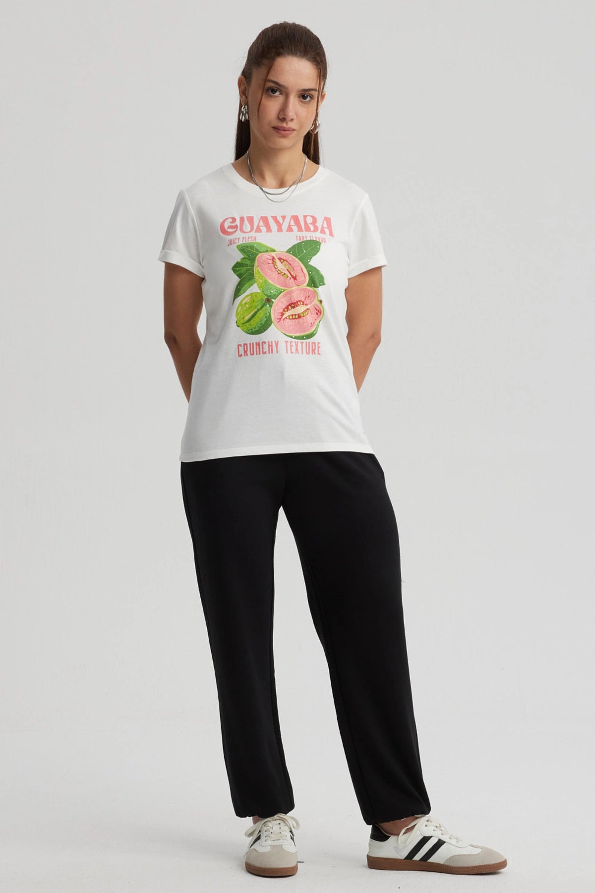 Polera Mujer Gráfica Roll Up Crudo / Rosado