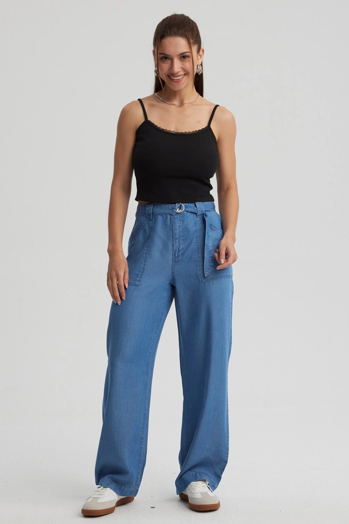 Peto Mujer Encaje Crop Negro