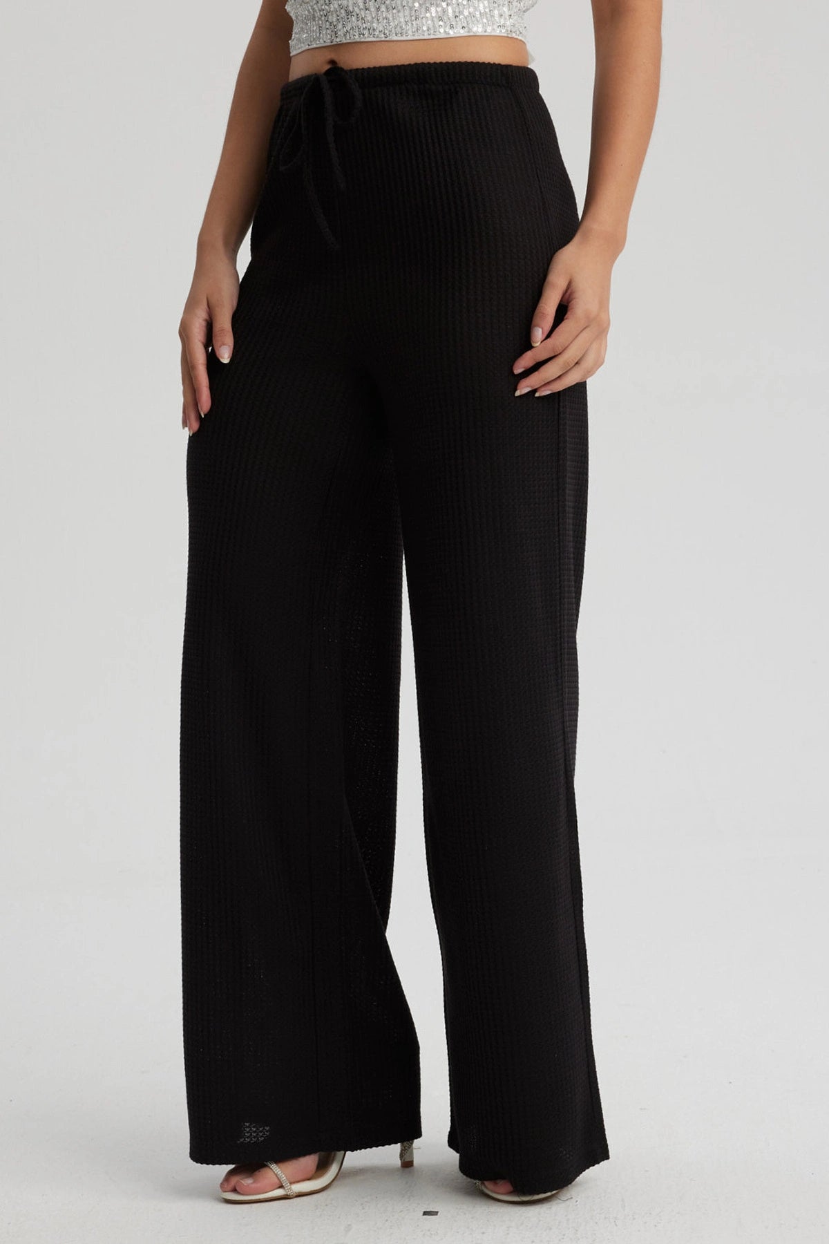 Pantalón Mujer Texturizado Con Cordón Negro