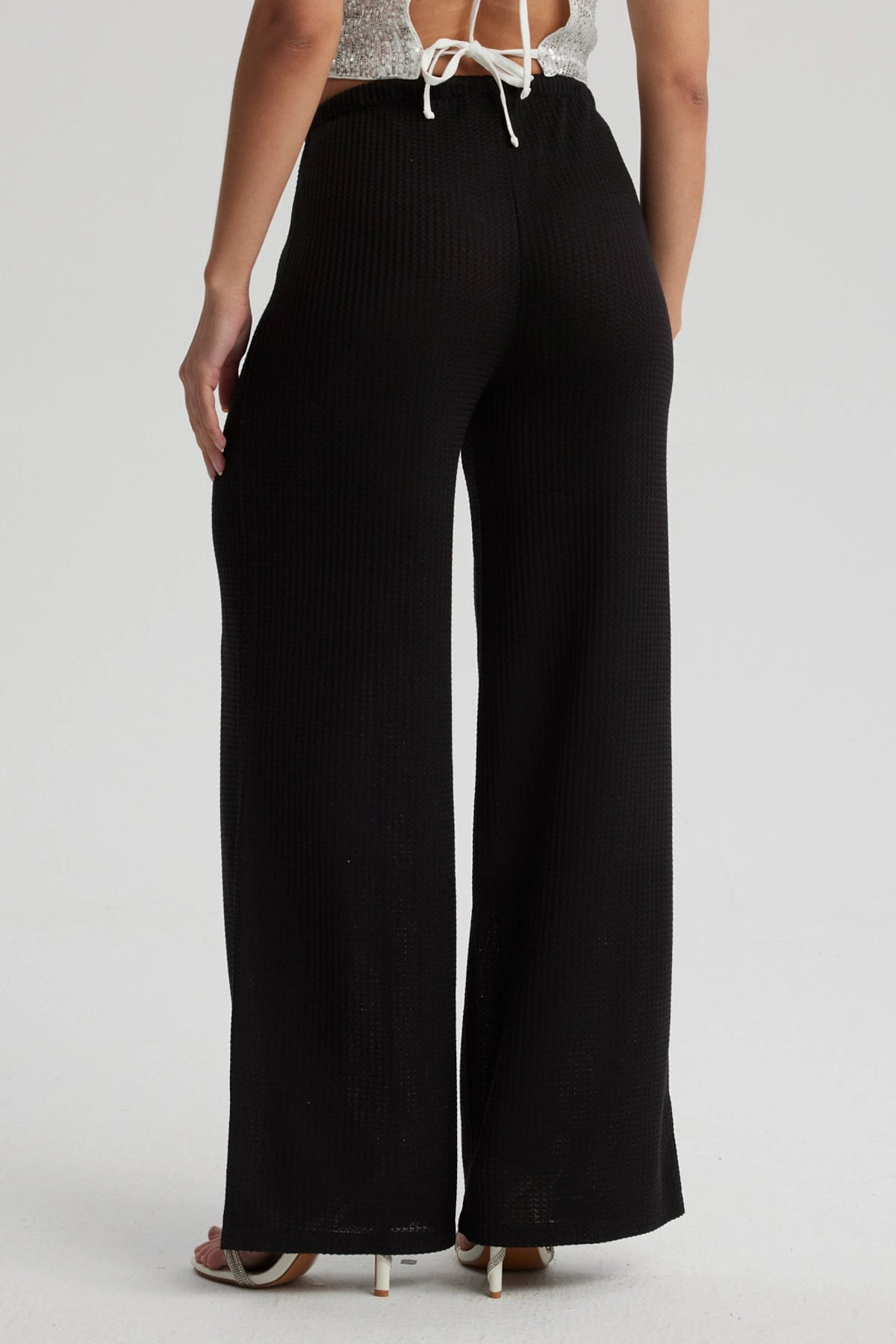 Pantalón Mujer Texturizado Con Cordón Negro