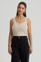 Polera Mujer Escote Corazón Beige