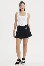 Falda negra de mujer con tablas y cinturón pequeño en la cintura diseño liso elegante y moderno