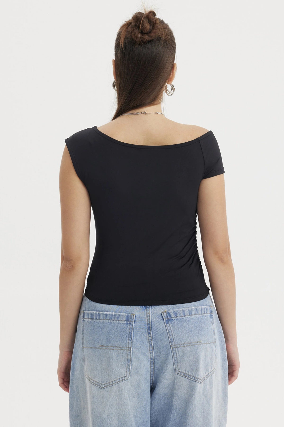 Polera Mujer Cuello Asimétrico Negro