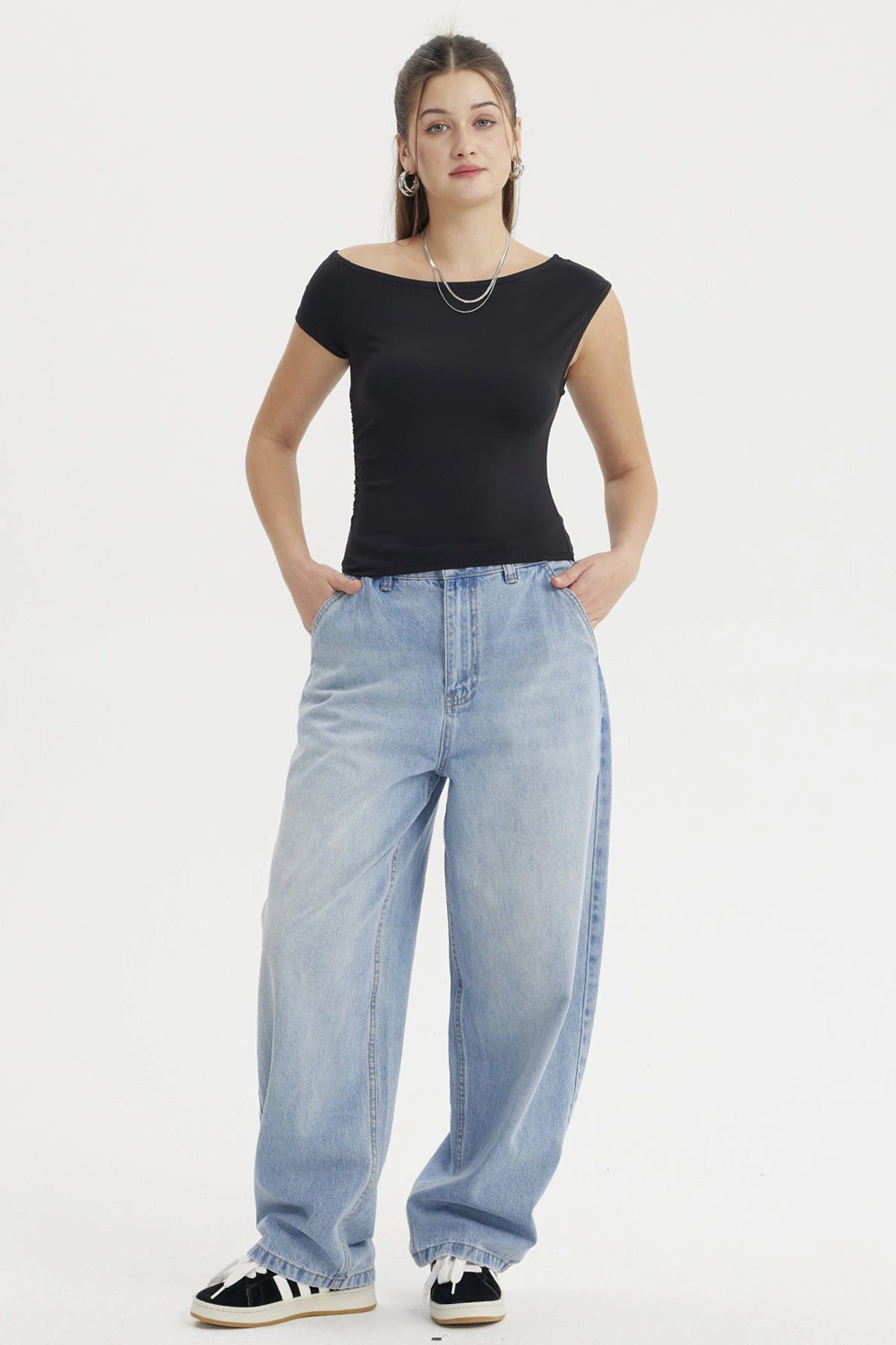 Polera Mujer Cuello Asimétrico Negro