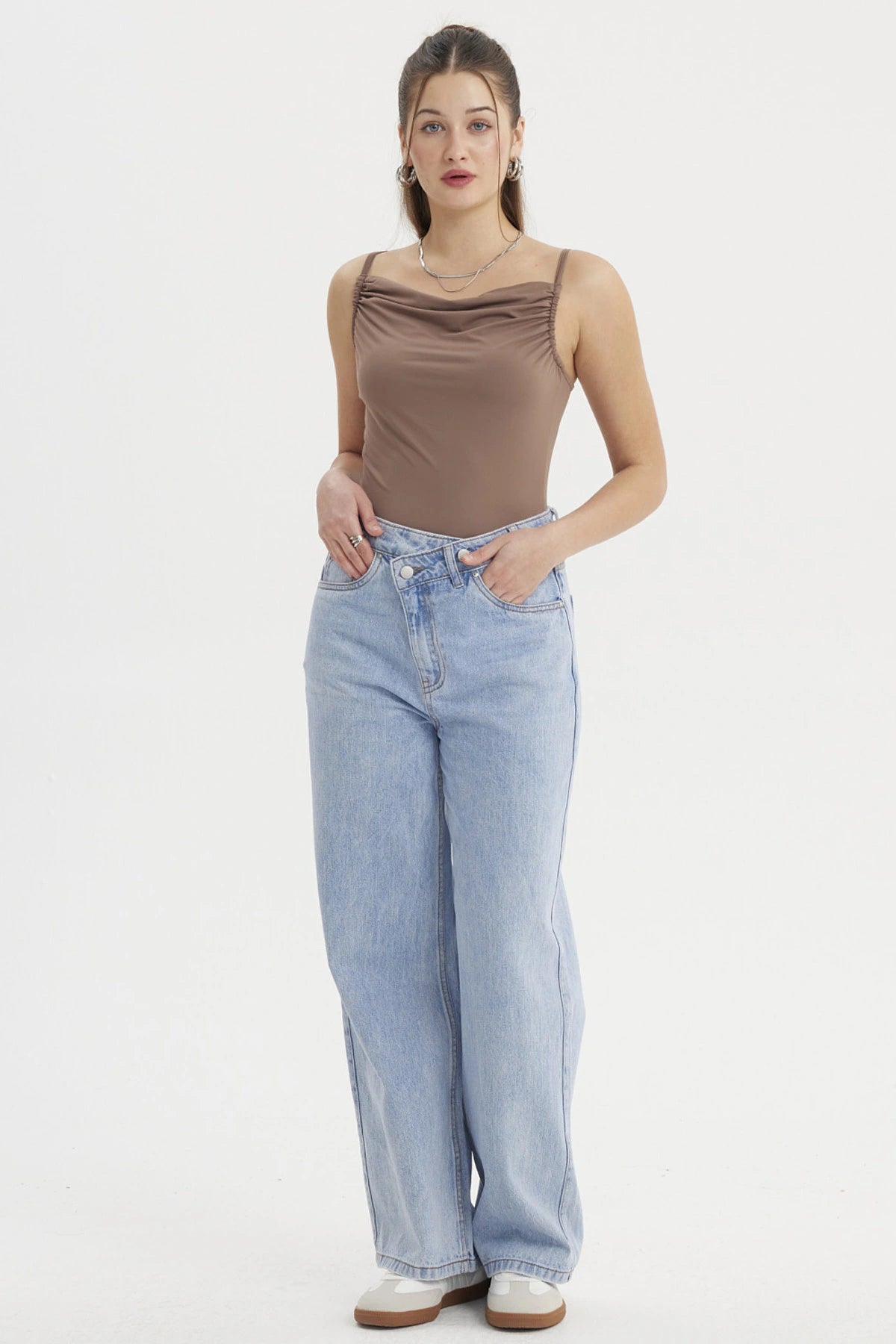 Peto Mujer Drapeado Ajustable Cafe