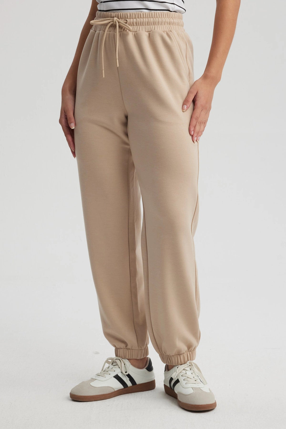 Pantalón Buzo Mujer Jogger Beige