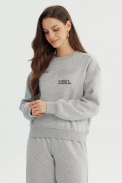 Polerón Mujer Adorno Print Gris Melange