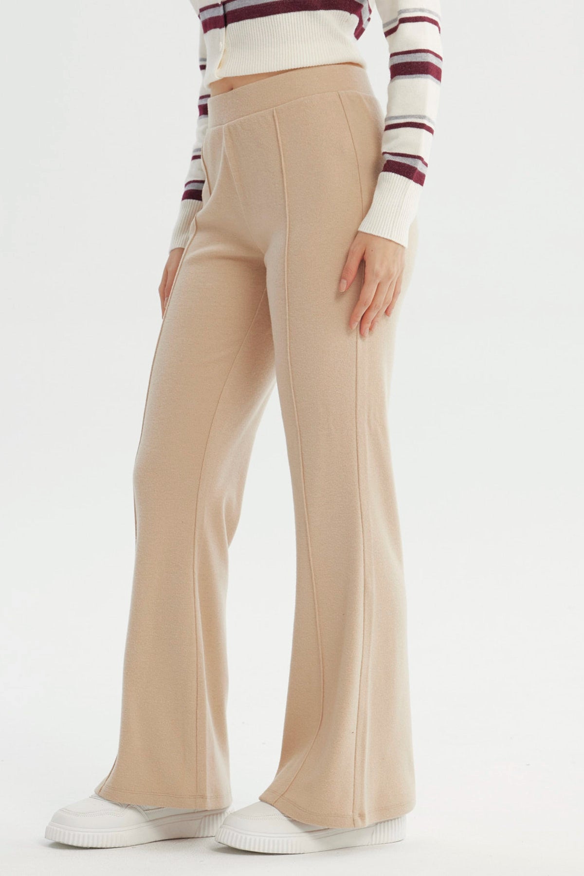 Pantalón Mujer Flare Beige