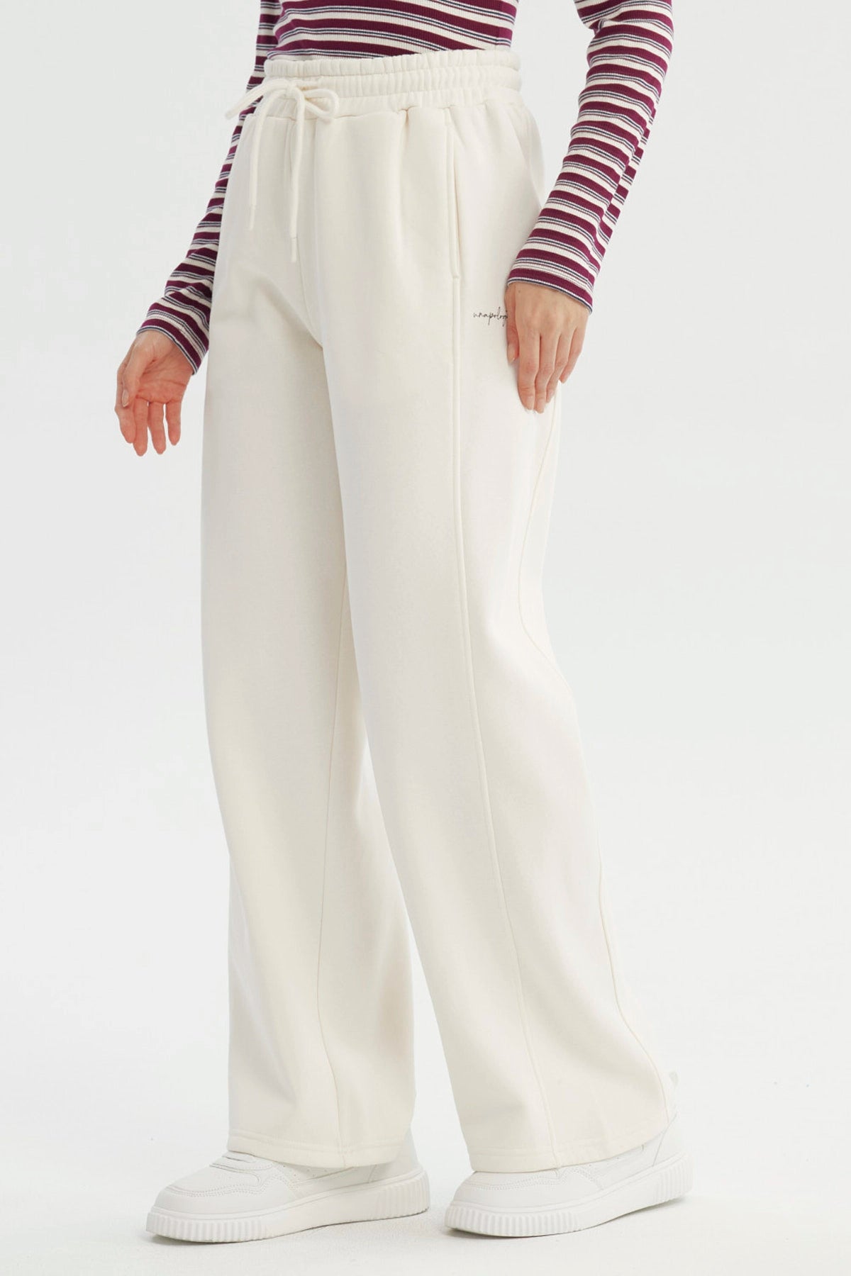 Pantalón Buzo Mujer Wide Leg Crema
