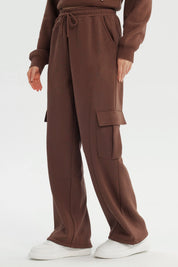 Pantalón Buzo Mujer Calce Recto Café
