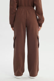 Pantalón Buzo Mujer Calce Recto Café