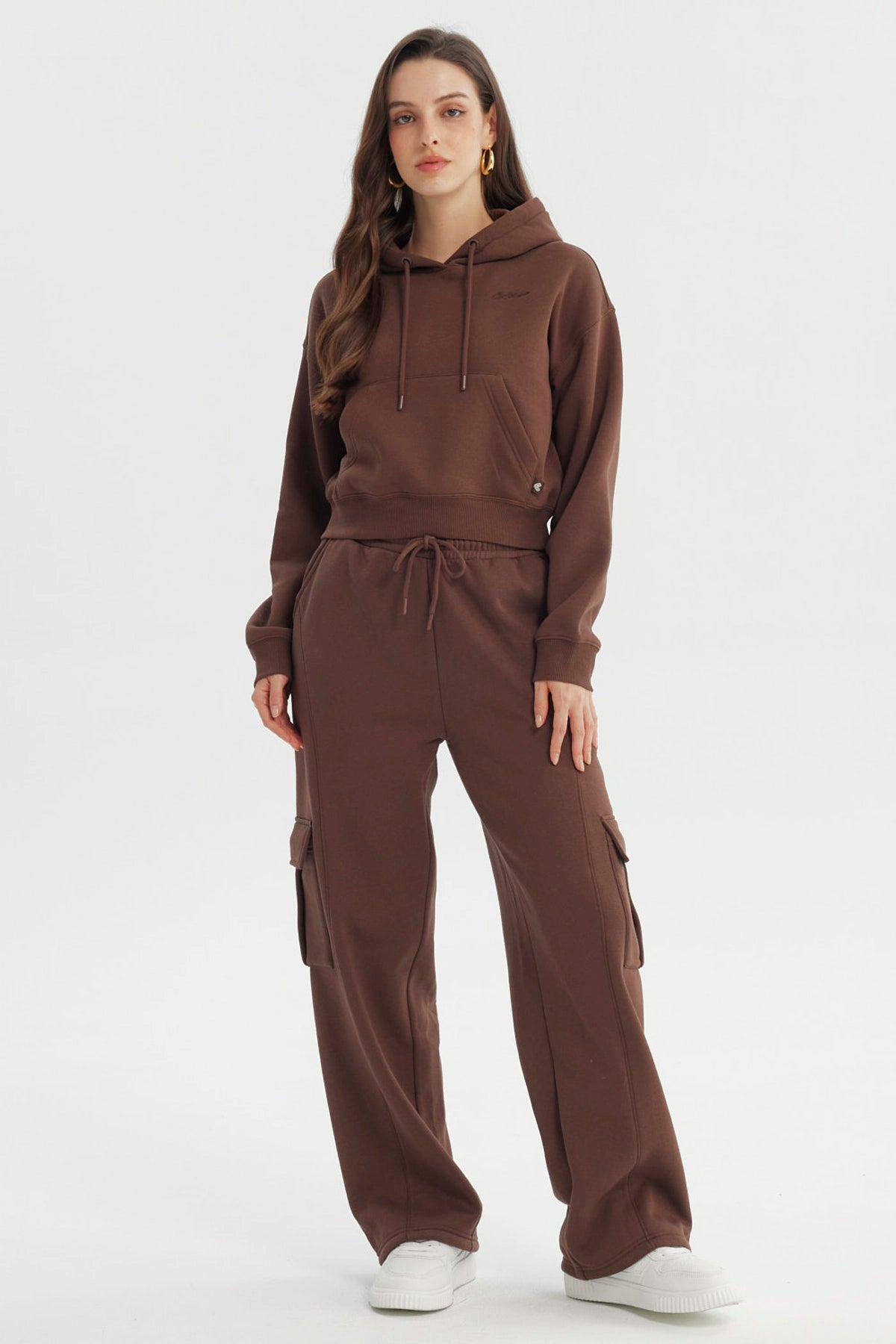 Pantalón Buzo Mujer Calce Recto Café