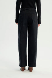 Pantalón Mujer Calce Recto Negro