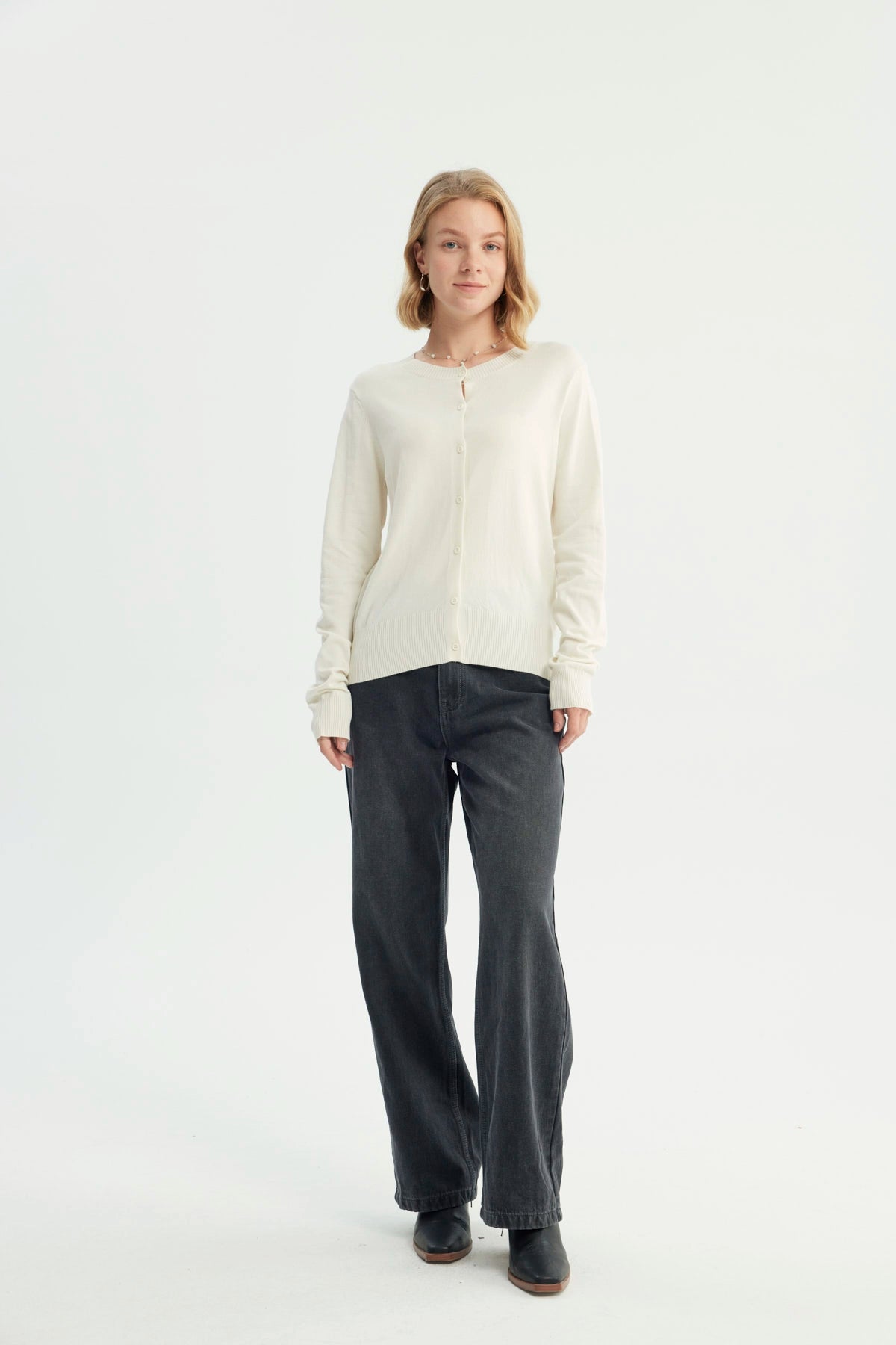 Sweater Mujer Regular Crema