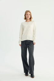 Sweater Mujer Regular Crema