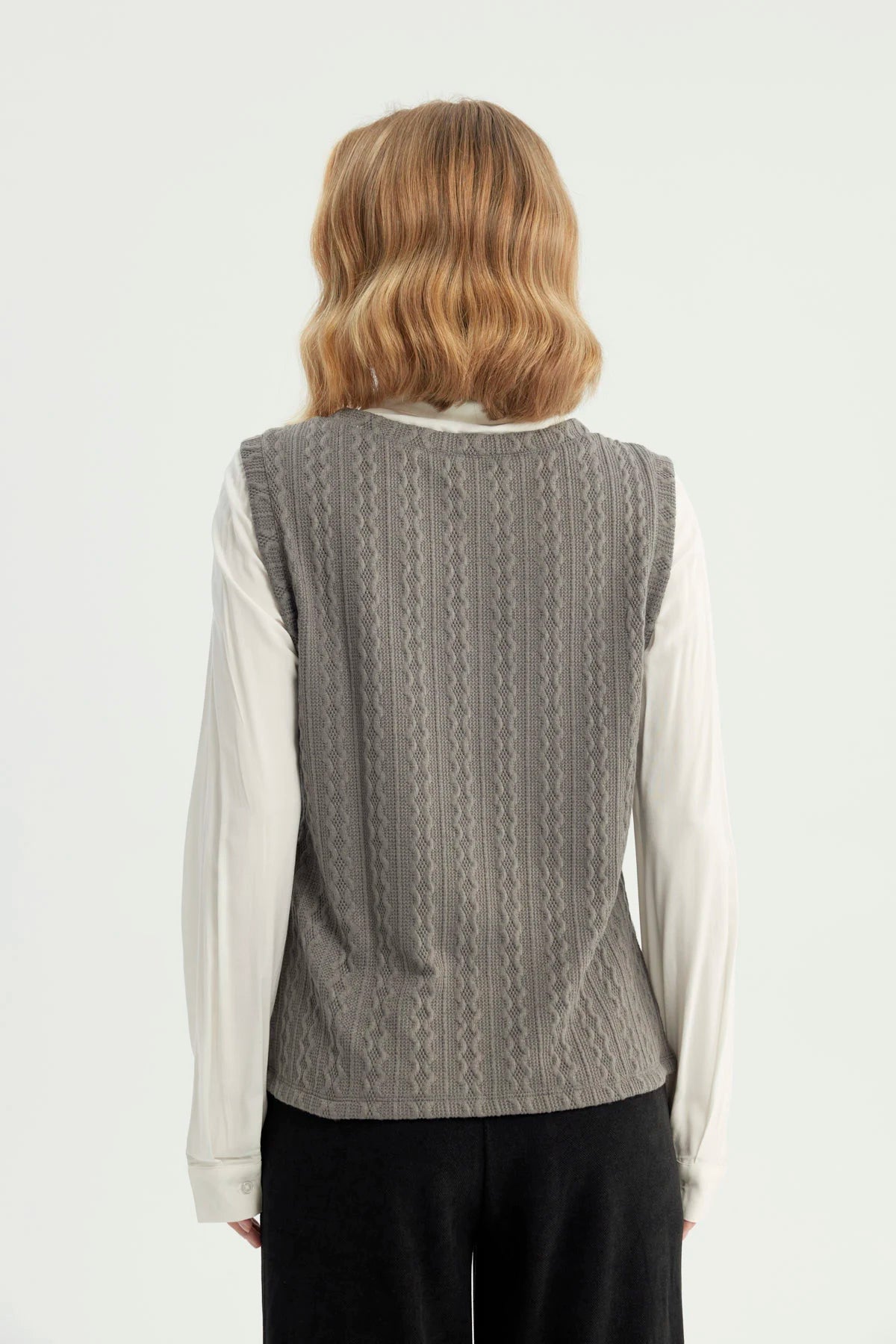 Sweater Mujer Regular Gris Oscuro