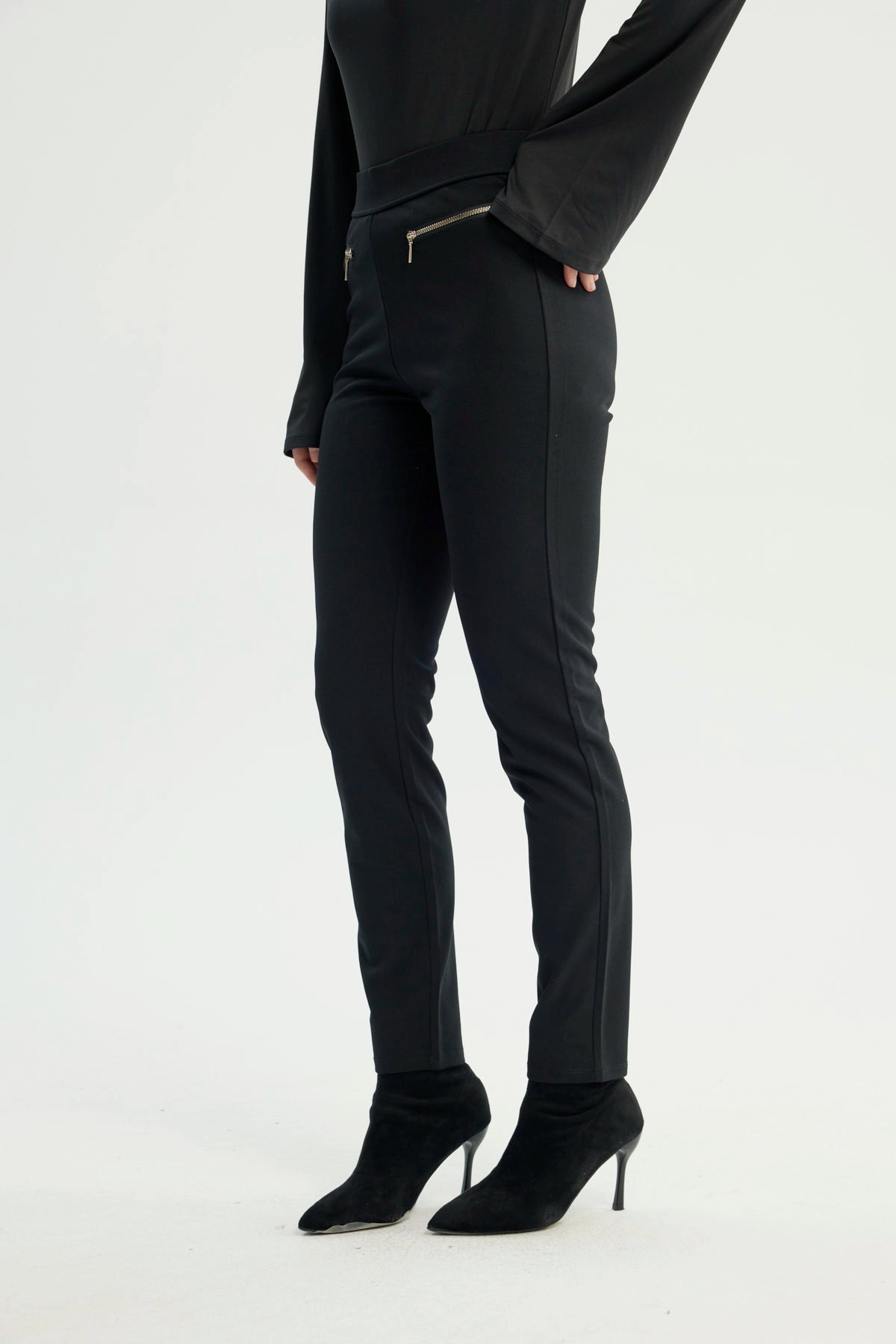 Calza Mujer Semi Pitillo Negro