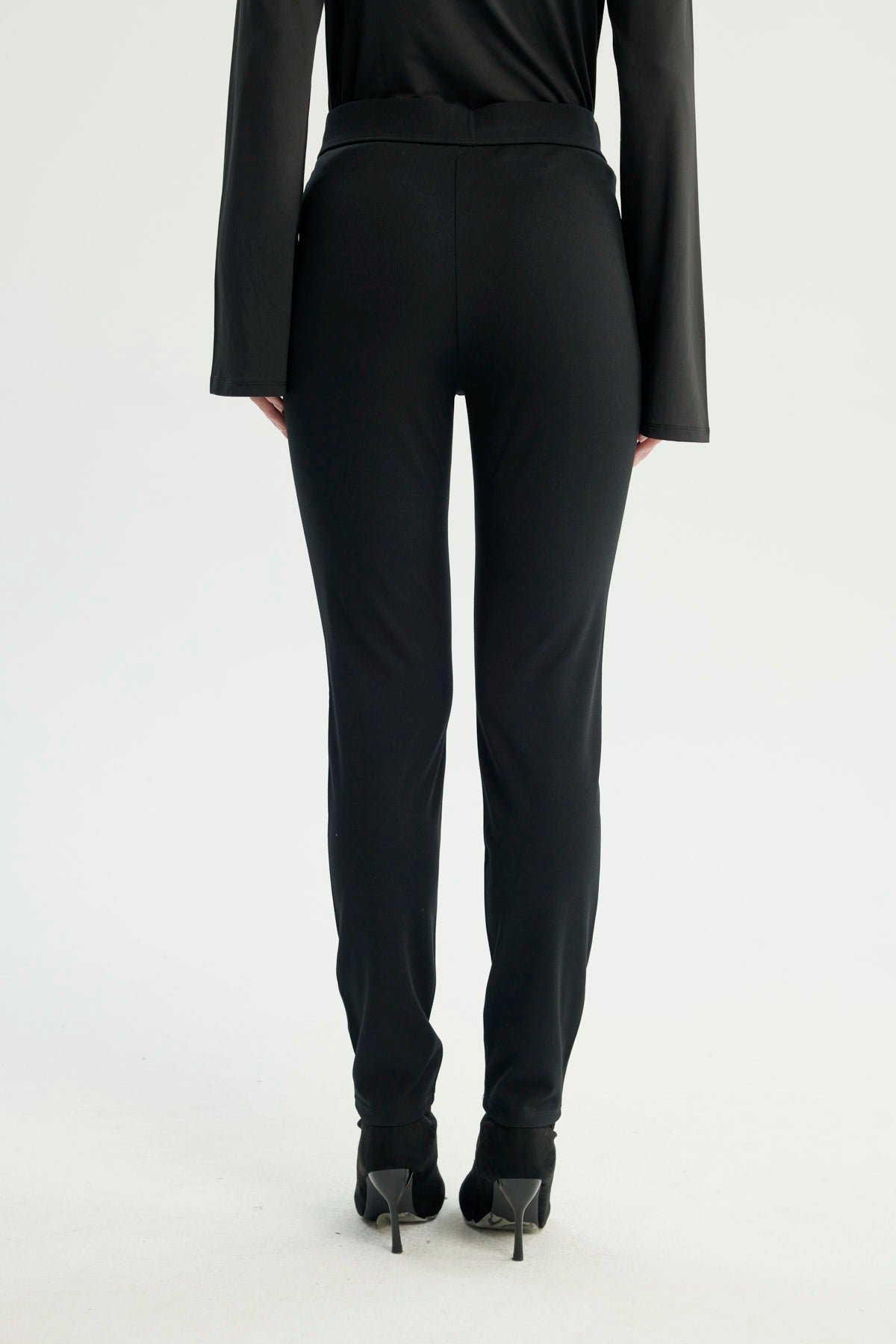 Calza Mujer Semi Pitillo Negro