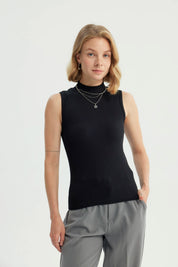 Polera Mujer Ajustada Sin Mangas Negro