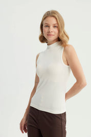Polera Mujer Ajustada Sin Mangas Crudo