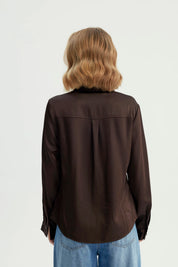 Blusa Mujer Cuello Camisero Chocolate