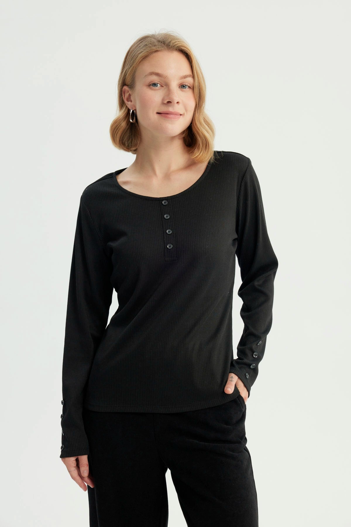 Polera Mujer Slim Negro