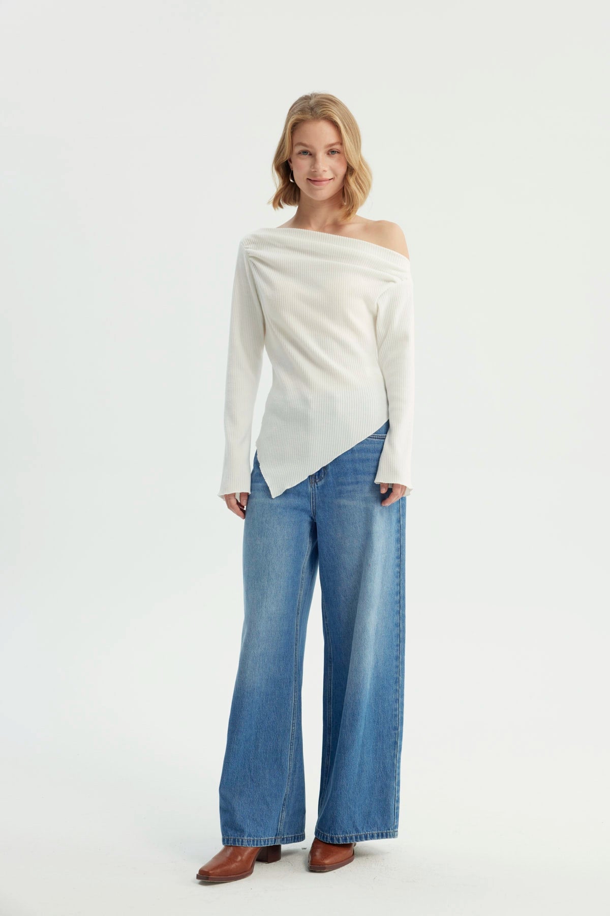 Sweater Mujer Con Faldón Crudo