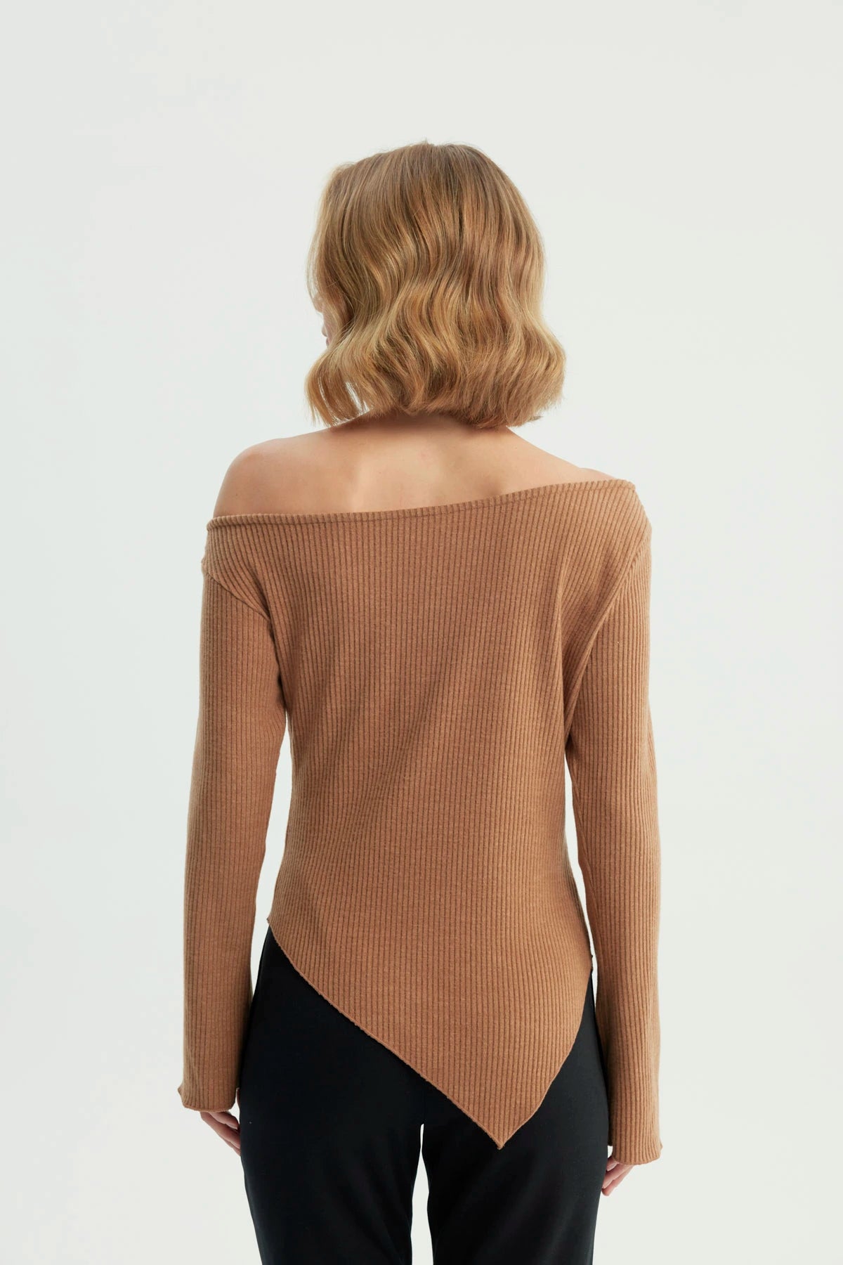 Sweater Mujer Con Faldón Camel